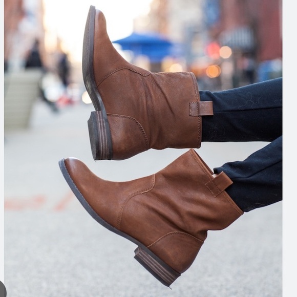 Sole Society Shoes - Women’s boots